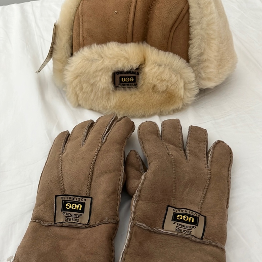 UGG Tasman Genuine Shearling matching hat and gloves.